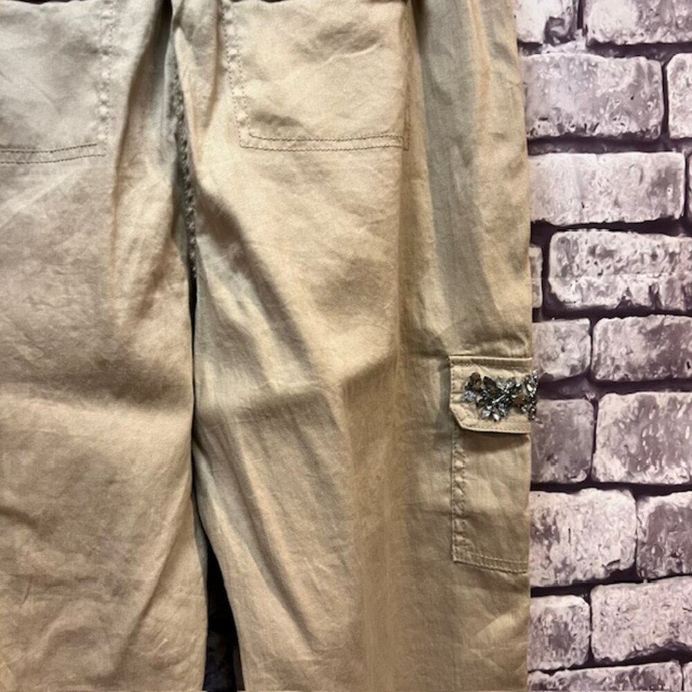 Chico's NWT Beige Crop Pants Size Large - Picture 8 of 10